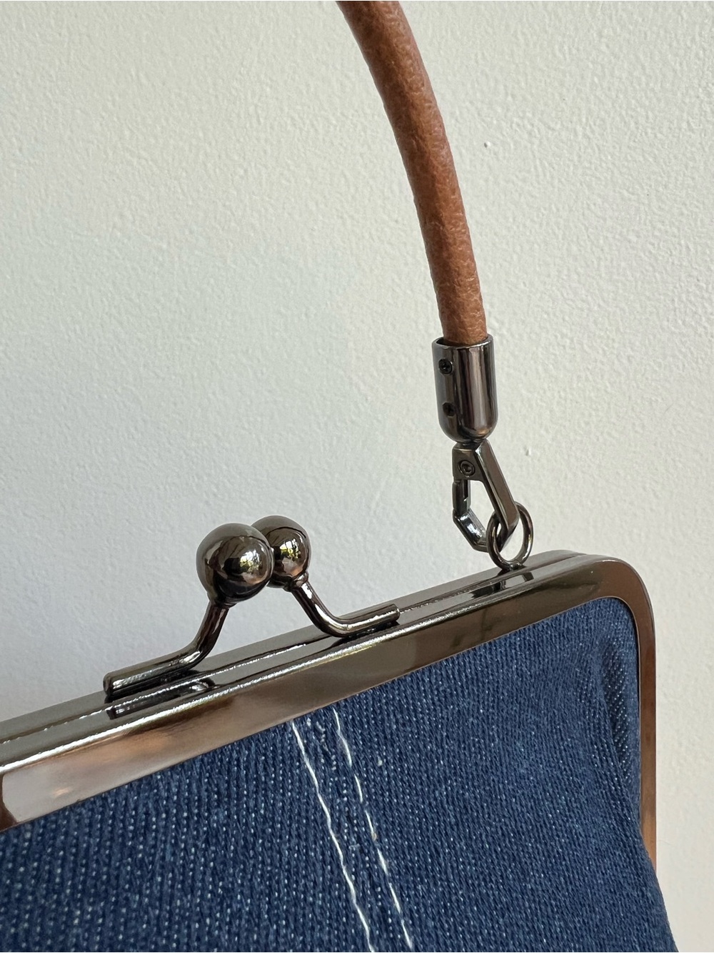 Denim Blue Kiss Lock Frame Handbag Crossbody Shoulder Bag Detachable Straps - Picture 5 of 10